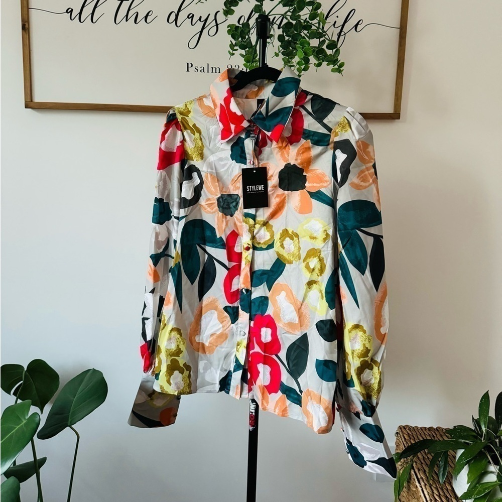 🎉HP🎉STYLEWE Women's Multicolor Collar
Regular Fit Lantern Sleeves Blouse Large - Picture 4 of 7